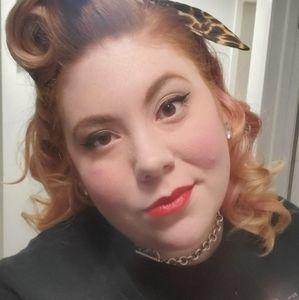 Meet your Posher, Mandy